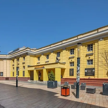 Historic Grace, Classical At Corvin