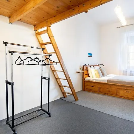 Historic Grace, Classical At Corvin Appartamento Budapest