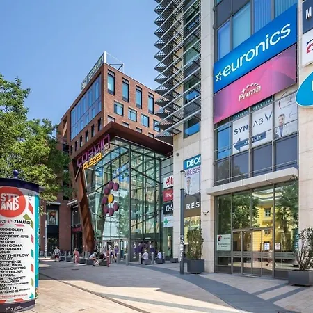 Historic Grace, Classical At Corvin Appartamento