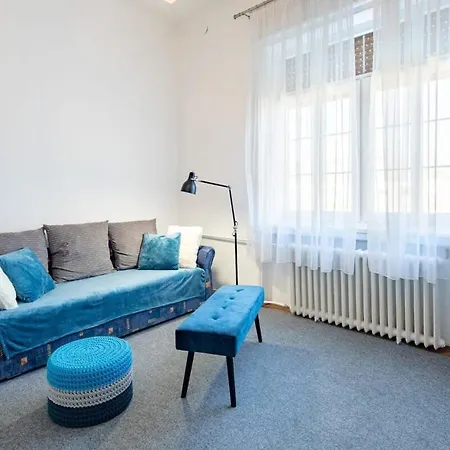 Historic Grace, Classical At Corvin *