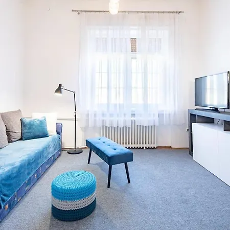 Historic Grace, Classical At Corvin Budapešť